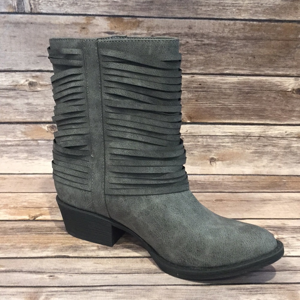 New WO Box Coconuts by Matisse Saint Bootie - Grey